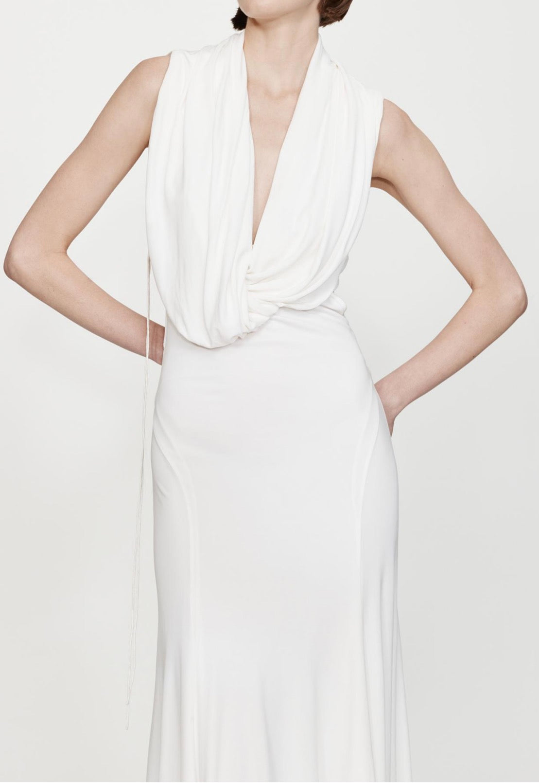 INTERLOCK DRAPE GOWN