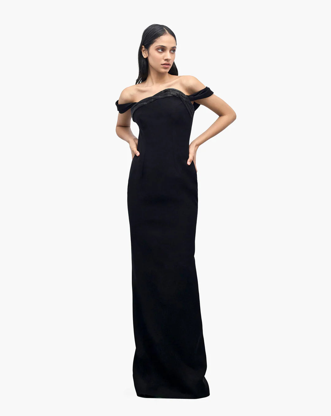 NOIR COLUMN GOWN