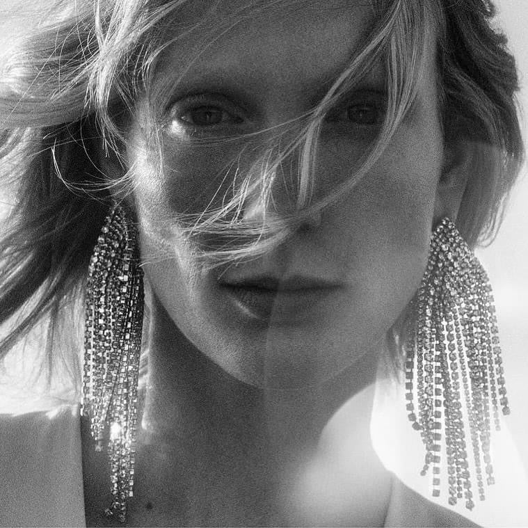 COUTURE EDIT CUP CHAIN CLIP EARRINGS