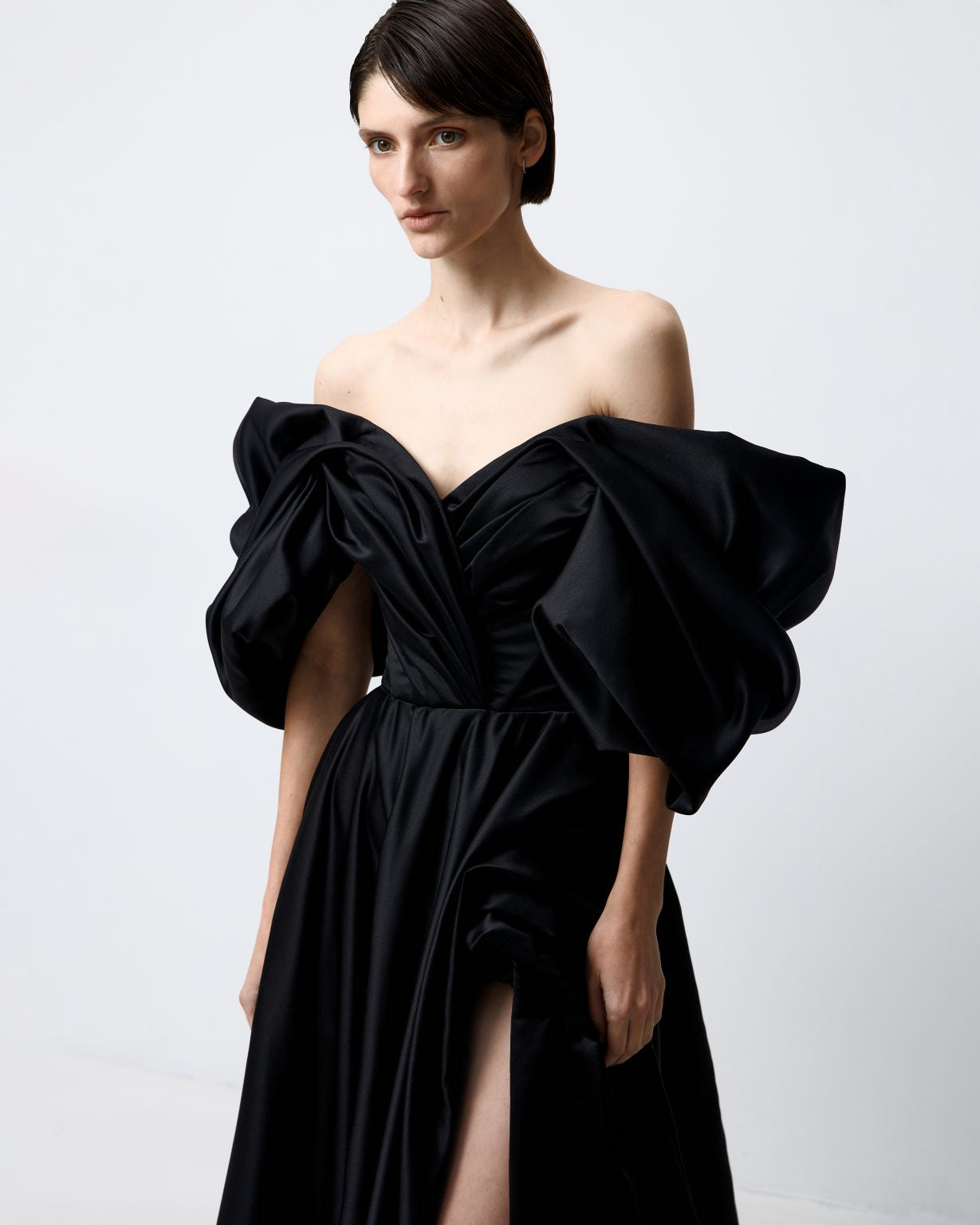 VOLUME SCULPTED DRESS