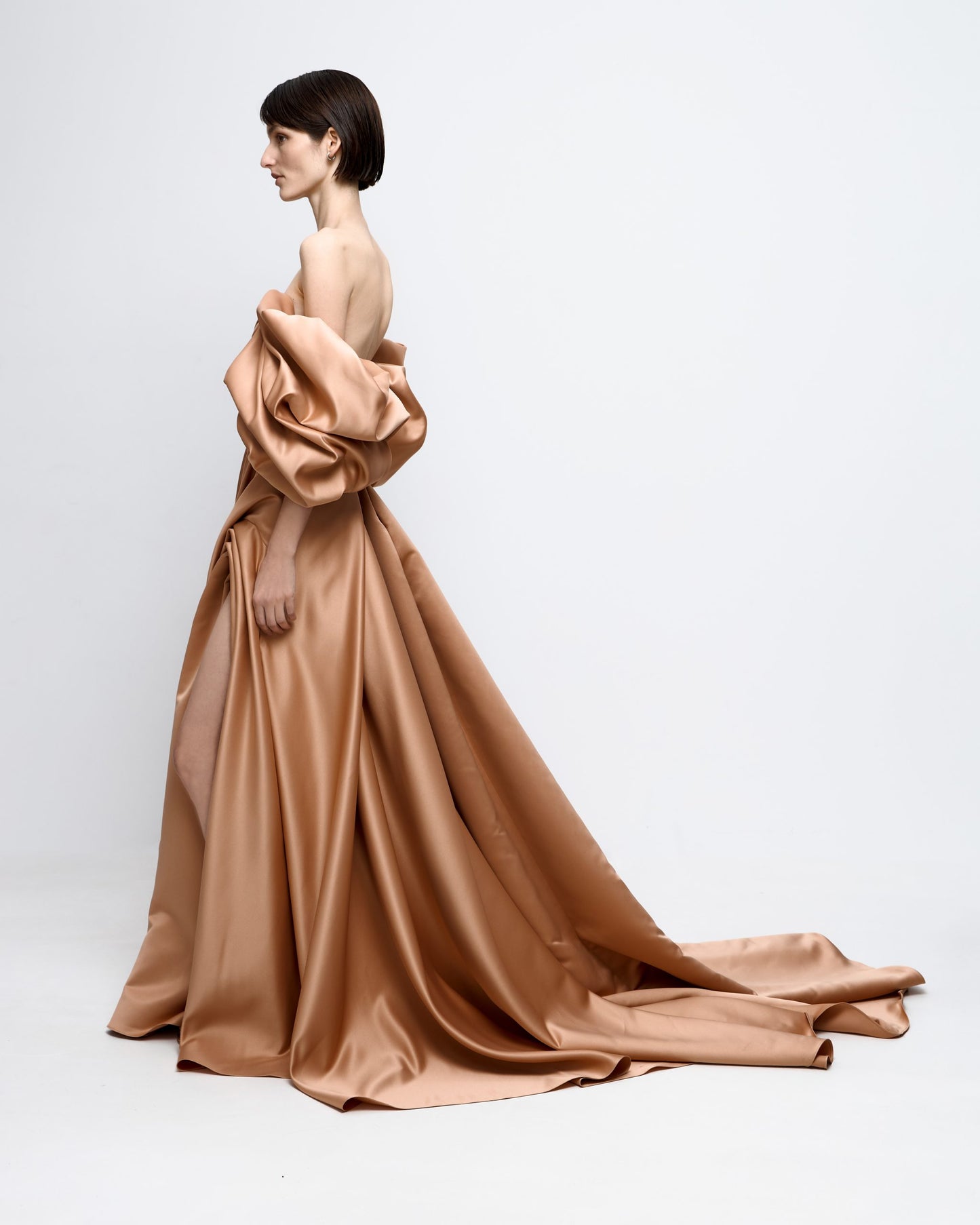 VOLUME SCULPTED DRESS