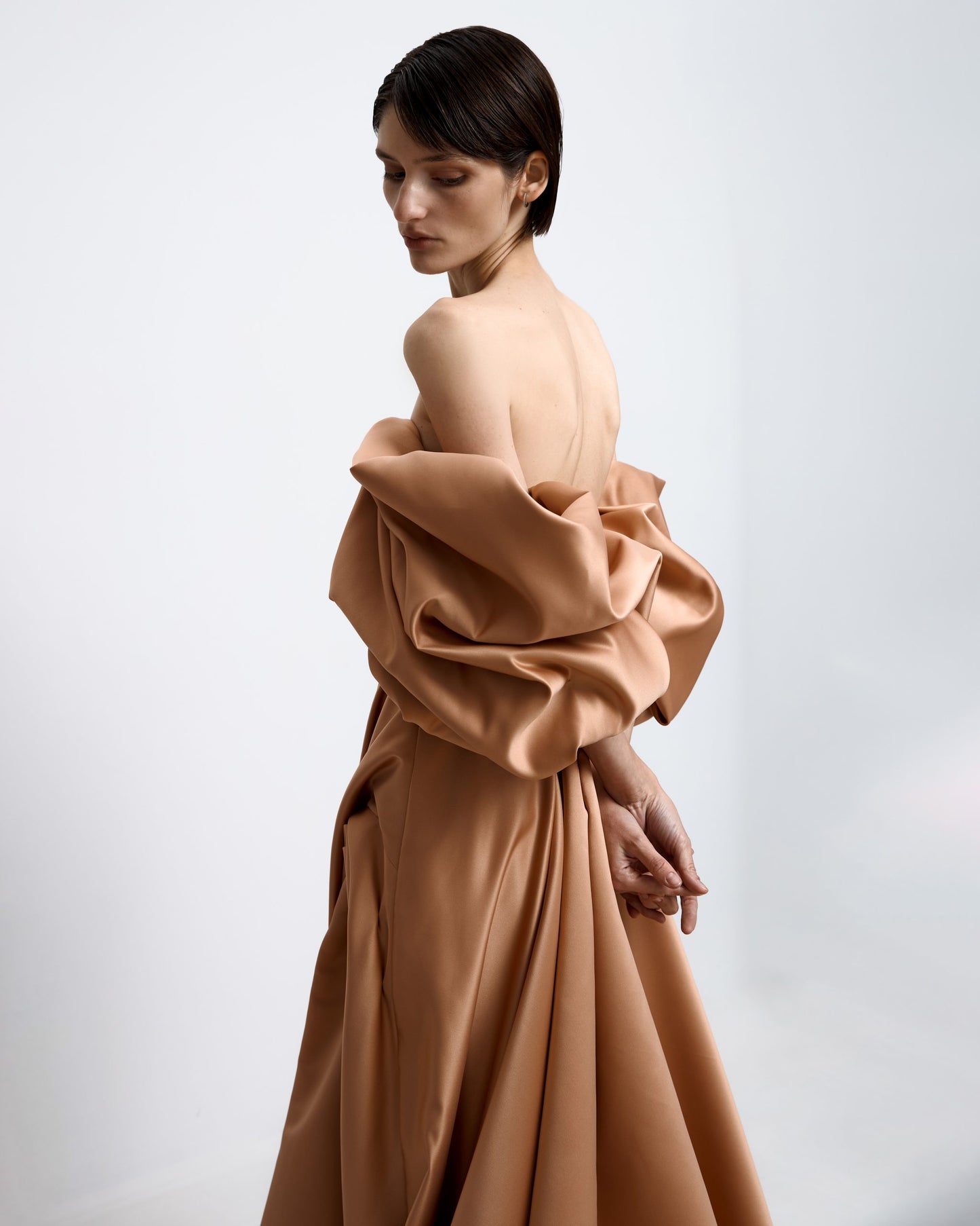VOLUME SCULPTED DRESS