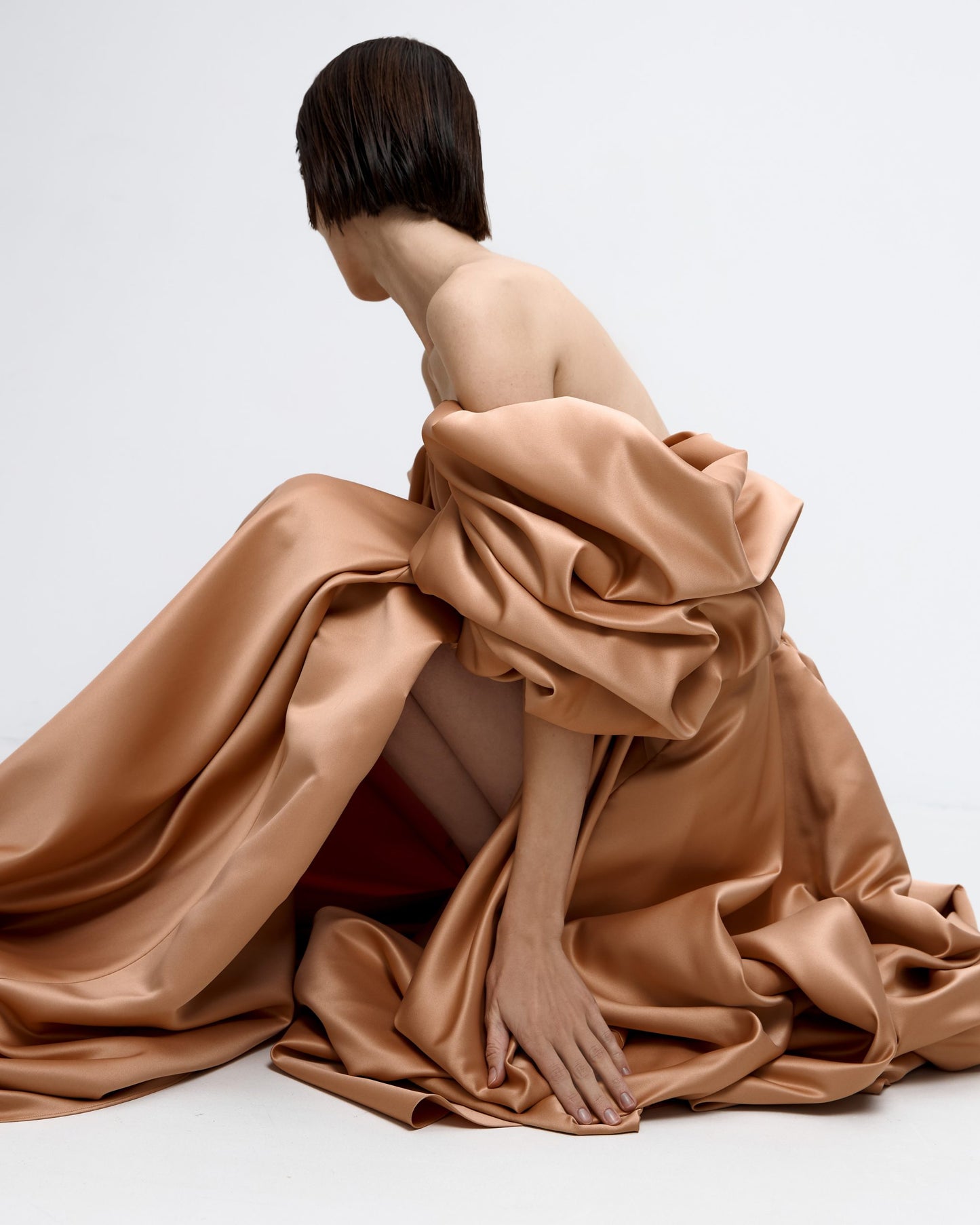 VOLUME SCULPTED DRESS