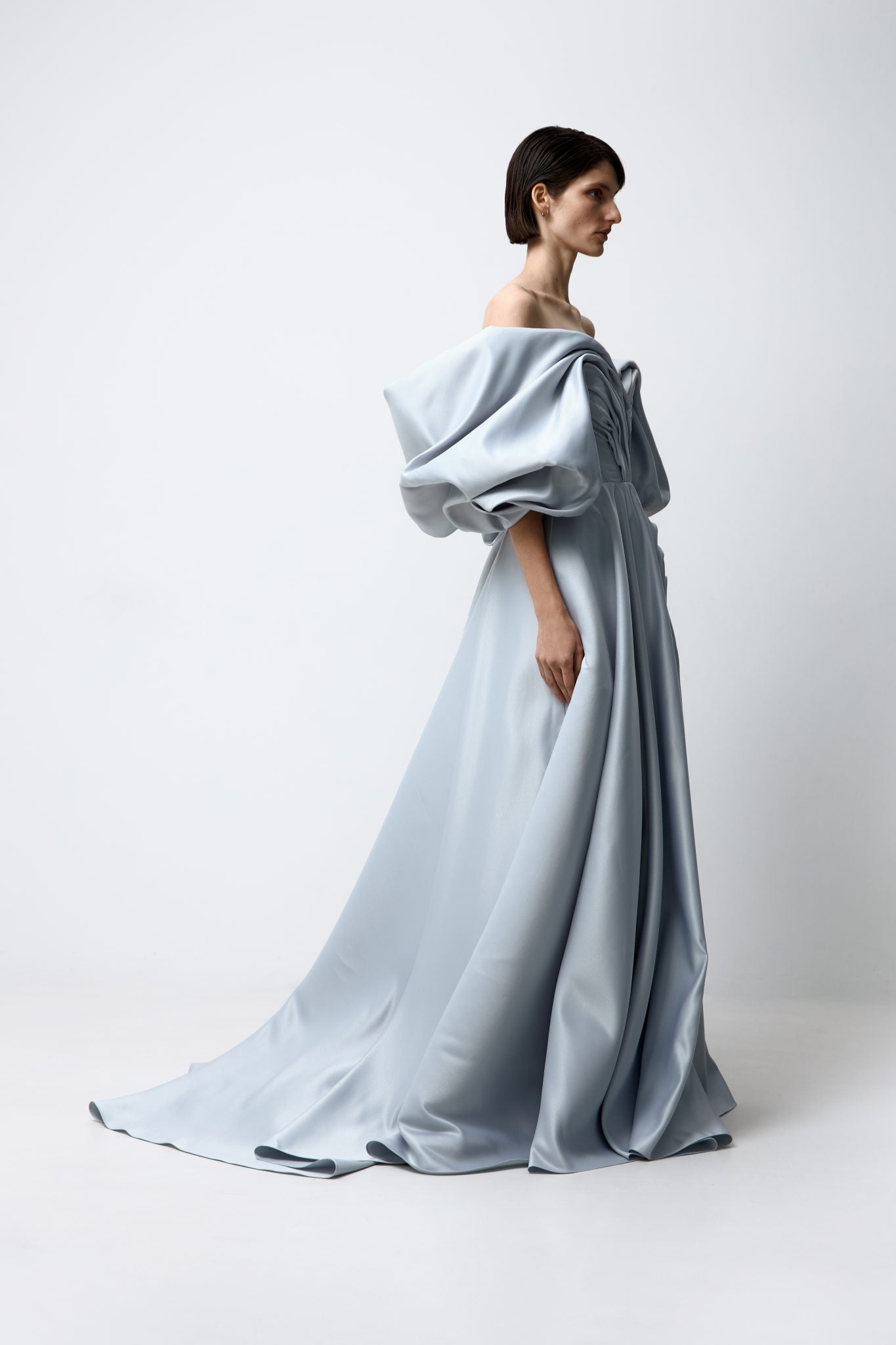 VOLUME SCULPTED DRESS
