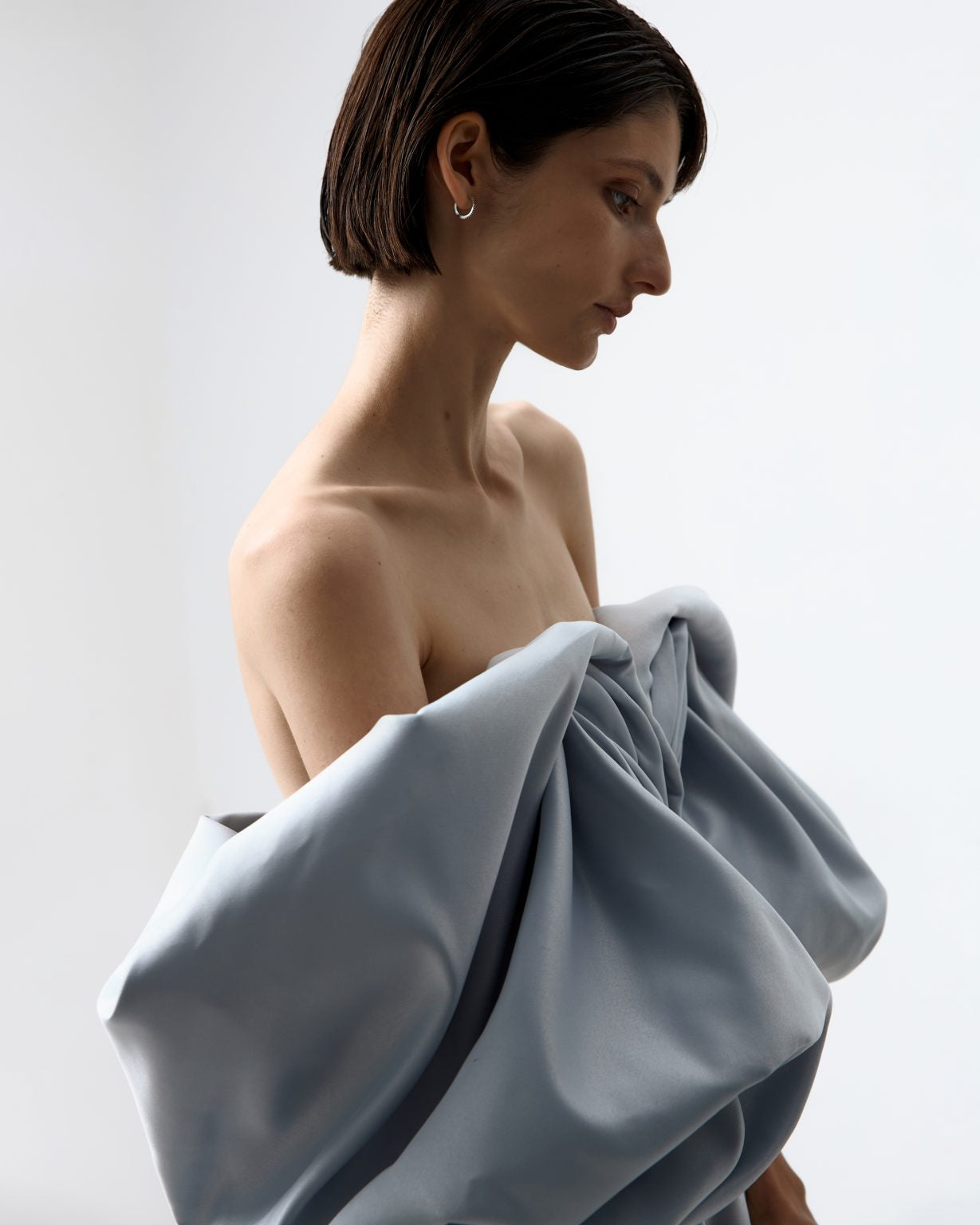VOLUME SCULPTED DRESS