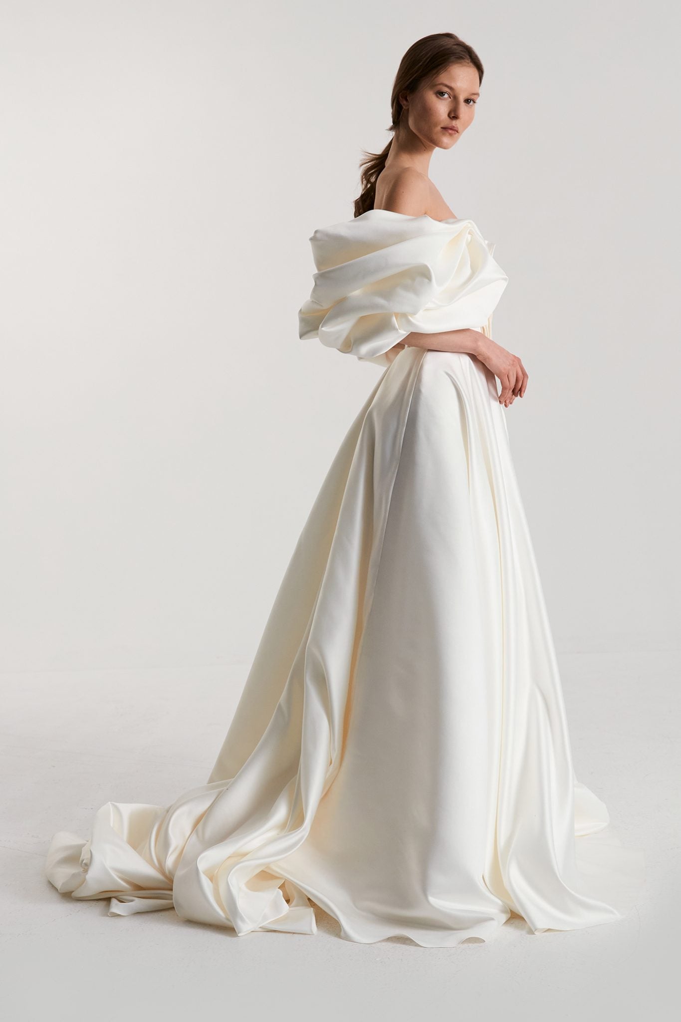 VOLUME SCULPTED DRESS