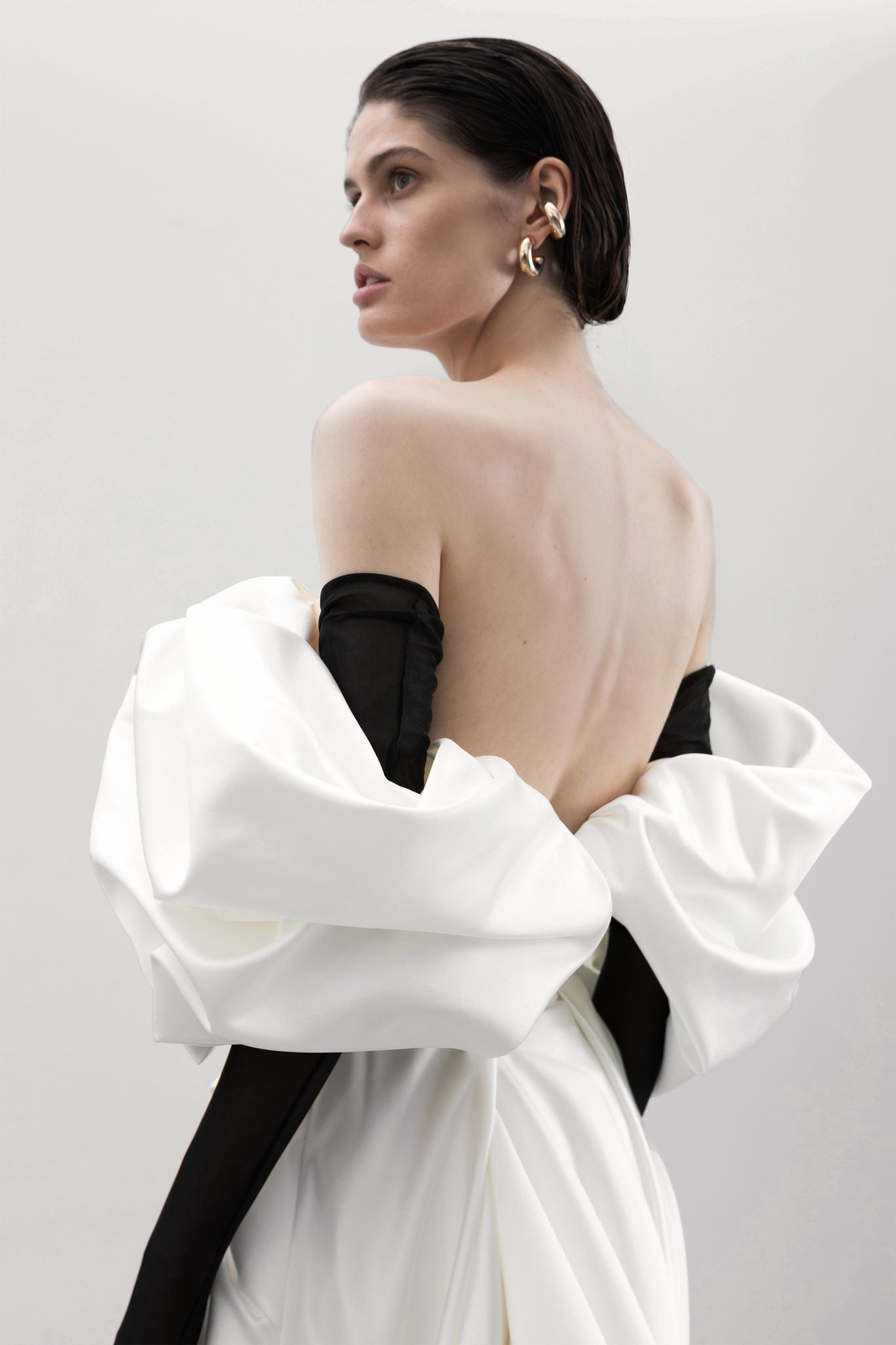 VOLUME SCULPTED DRESS