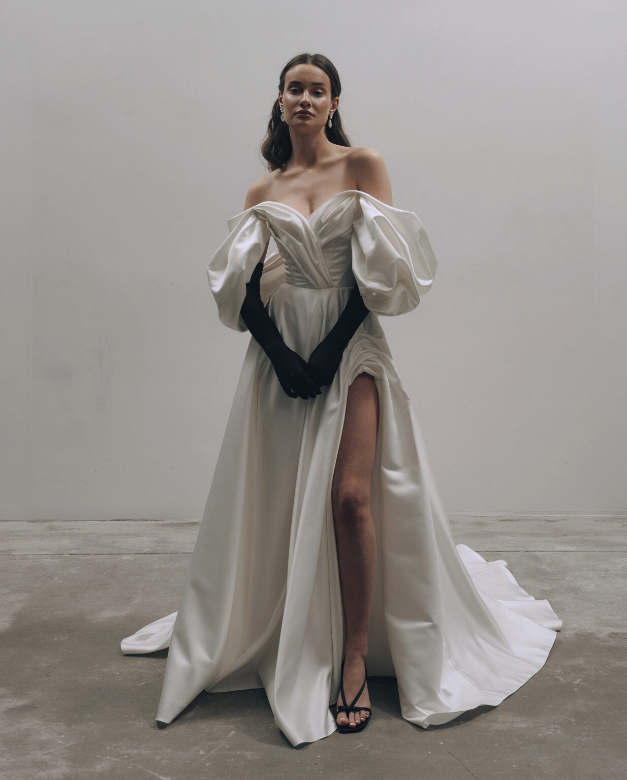 VOLUME SCULPTED DRESS