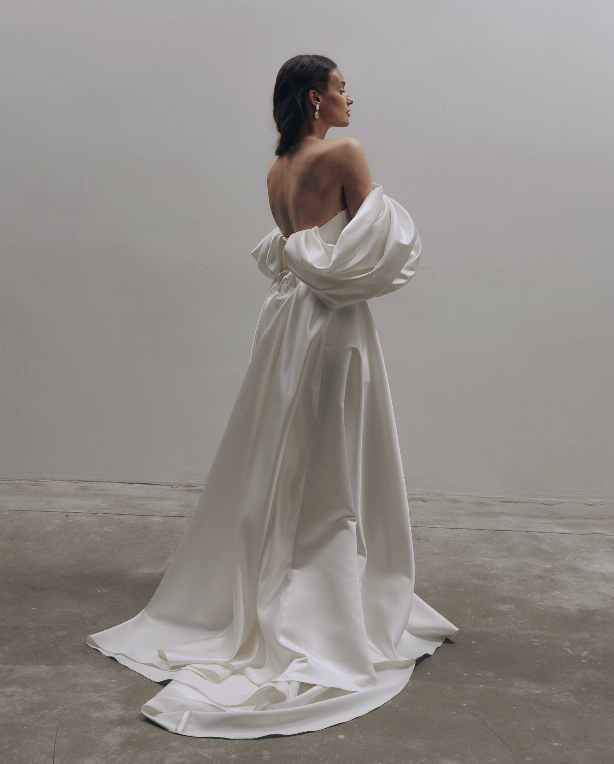 VOLUME SCULPTED DRESS