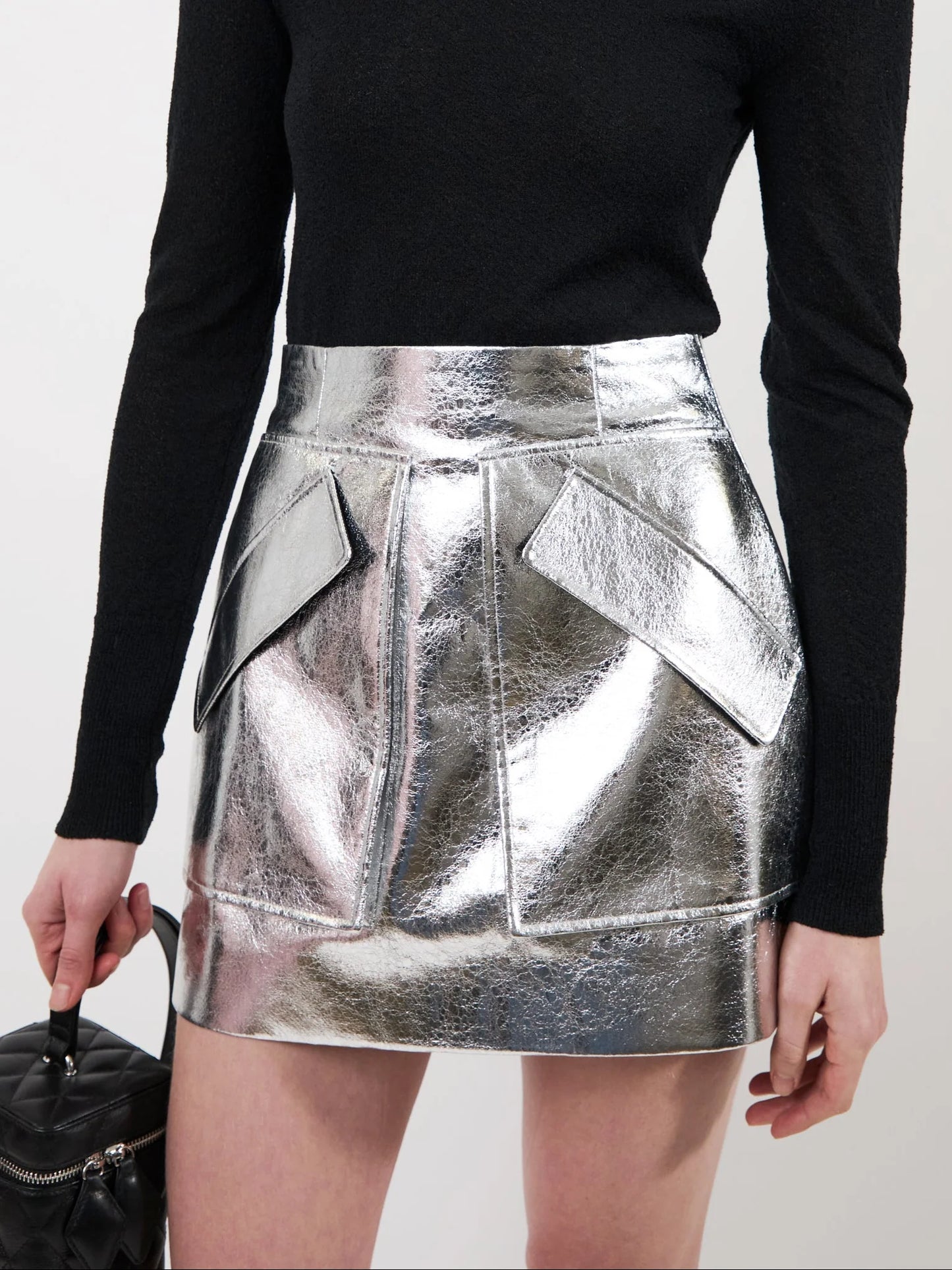 THE CHERRY SKIRT IN METALLIC SILVER