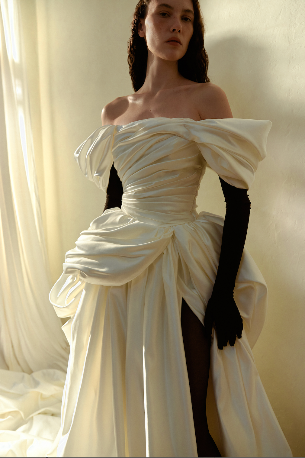 Venera Blanche dress in off white
