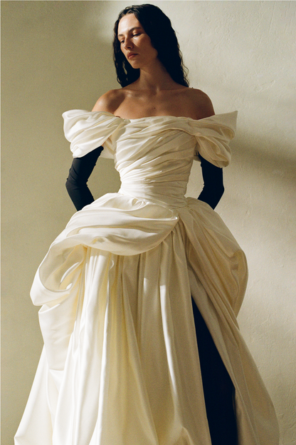 Venera Blanche dress in off white