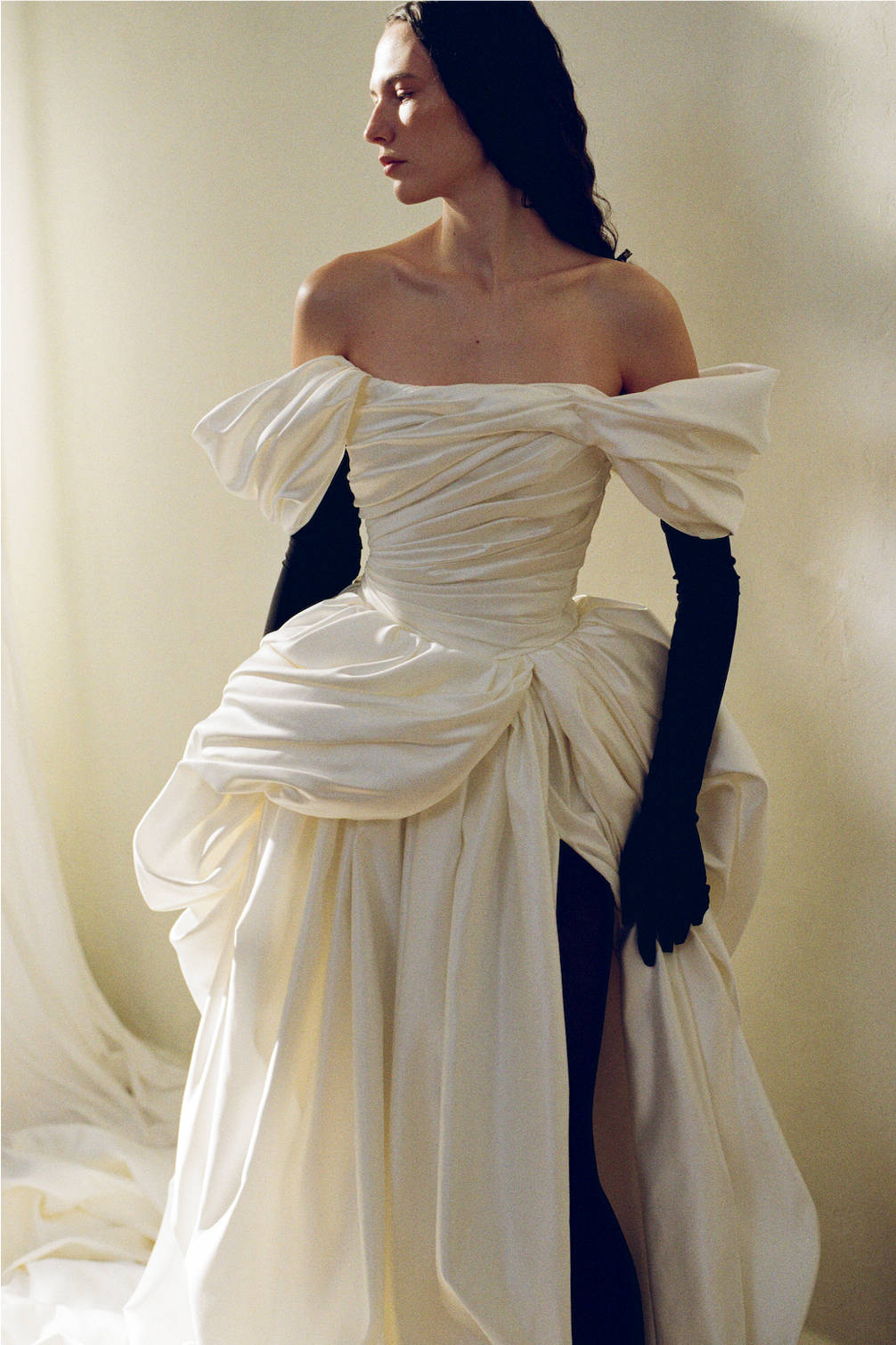 Venera Blanche dress in off white