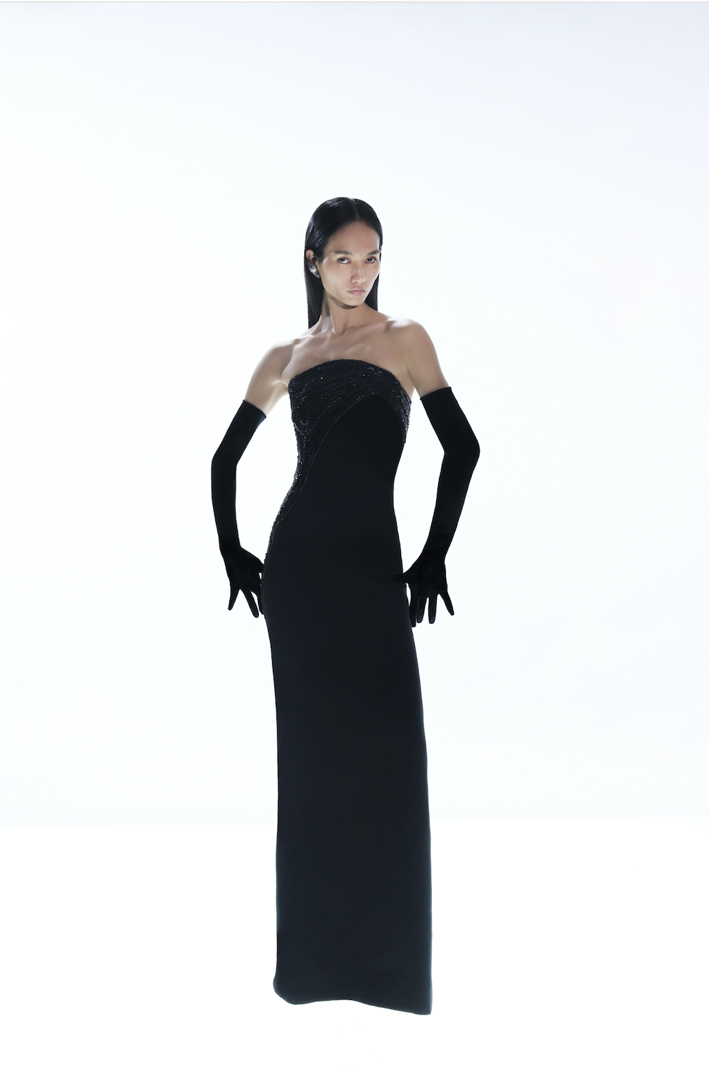 THE AURA COLUMN GOWN